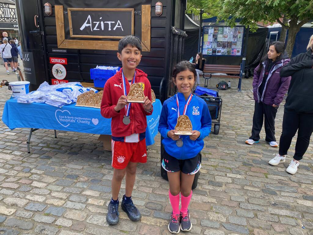 Hitchin 10K Golden Mile on 4th May 2025